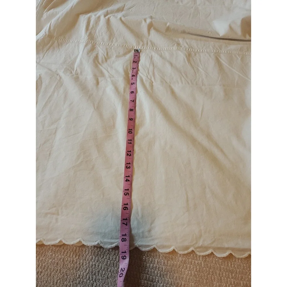 Trussardi White Flat Bed Sheet 55X84+18 Skirt At  Foot End Scalloped Pillow Case